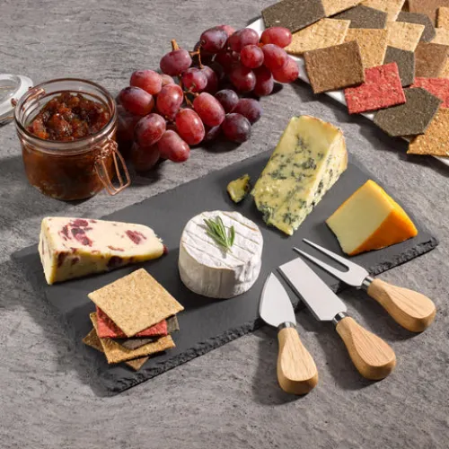 Choosing the Perfect Slate Cheese Board